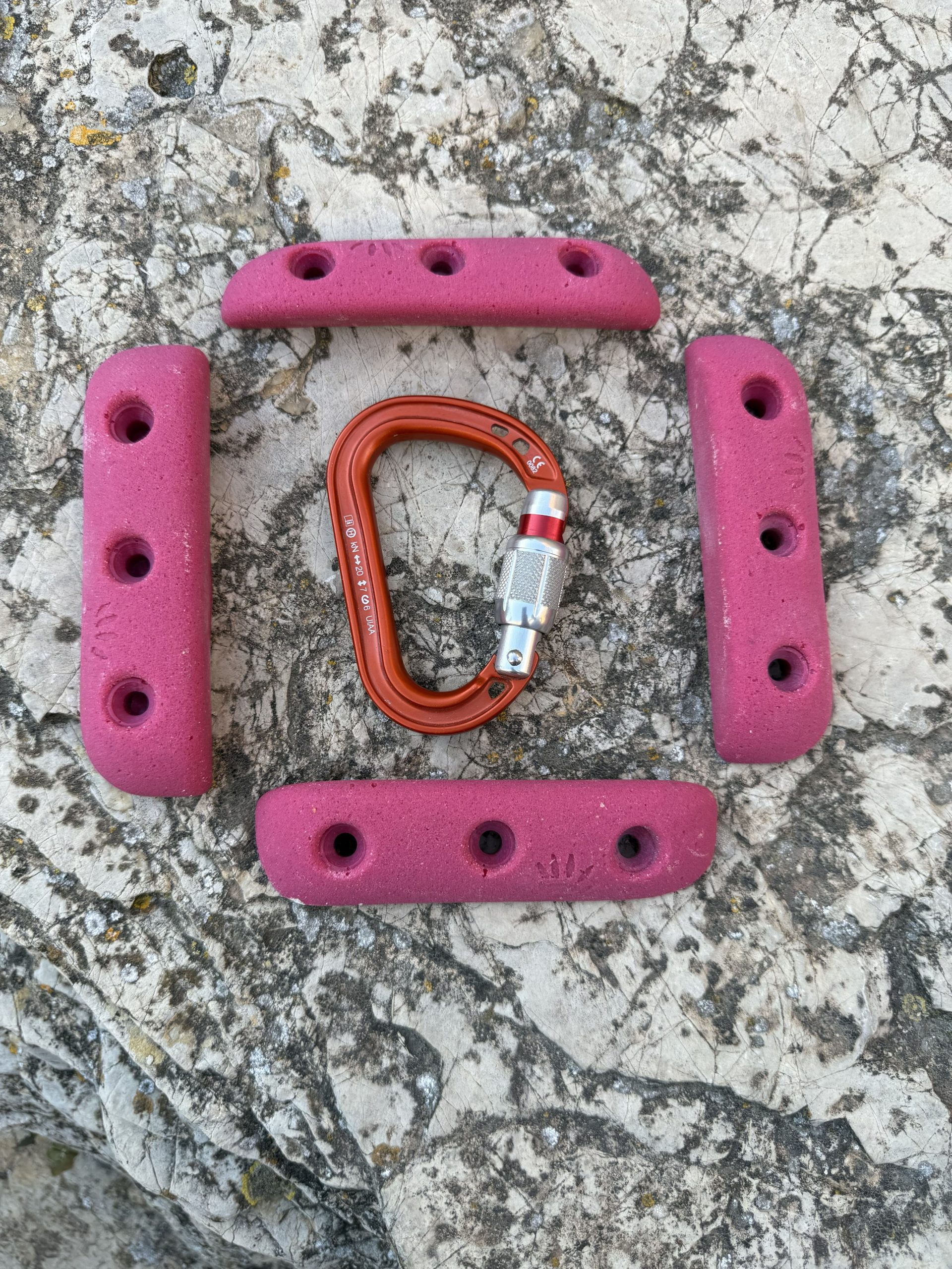 Regletas CH-Crimp| Presas de Escalada para Boulder, Spray Wall y Rocódromos